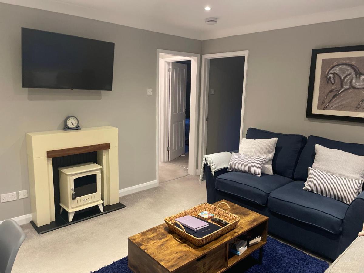 Lovely Flat Set In Parish Boundary Of Instow Apartment Exterior photo